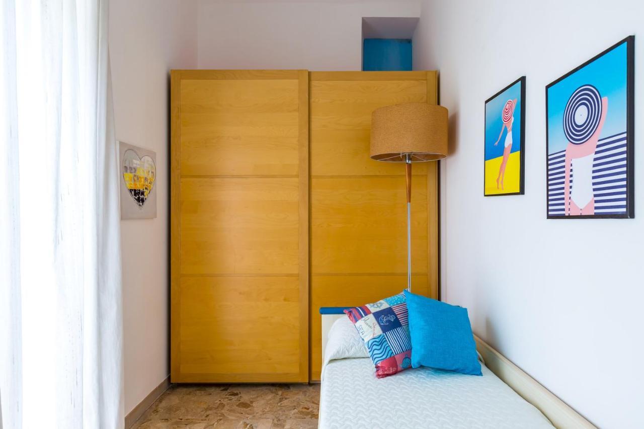 Rione Emanuele III - 4 Bedroom Apartment เนเปิลส์ ภายนอก รูปภาพ