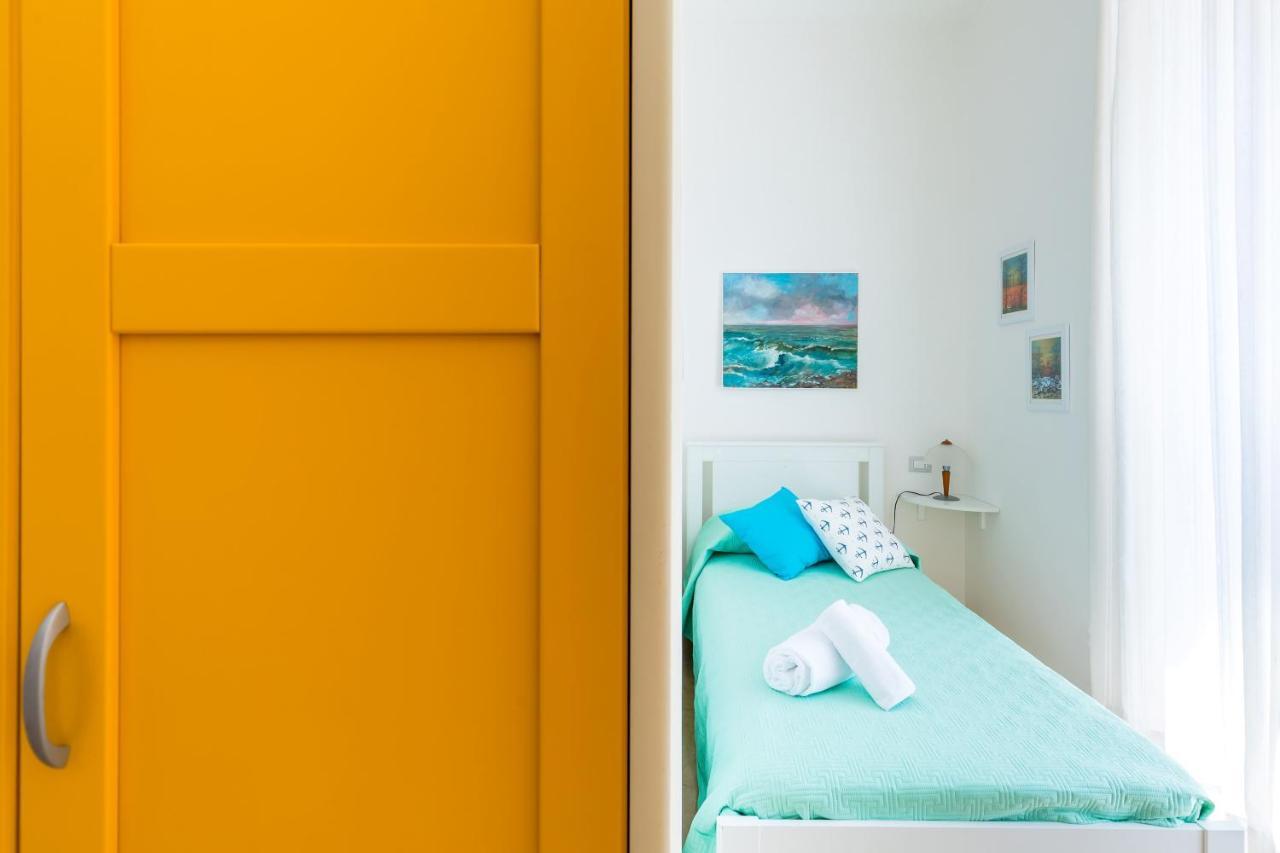 Rione Emanuele III - 4 Bedroom Apartment เนเปิลส์ ภายนอก รูปภาพ